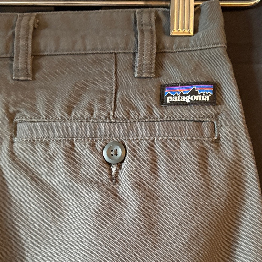 Patagonia Men's Gray Chinos - Picture 9 of 13